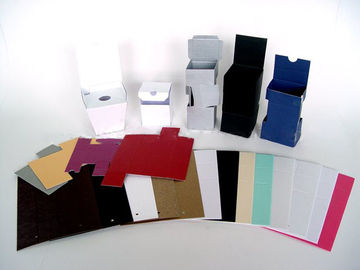 Revêtement à mur unique coloré de papier d'OEM 120/120 E/F emballage pour l'emballage cosmétique